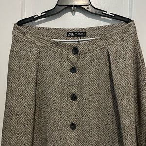 ZARA herringbone print skirt